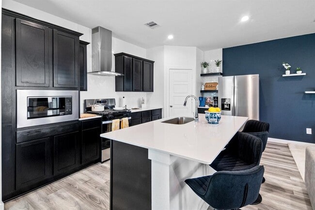 Building Photo - 3121 Crown Gate Dr