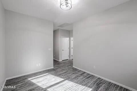 Building Photo - 18009 W Sunnyslope Ln