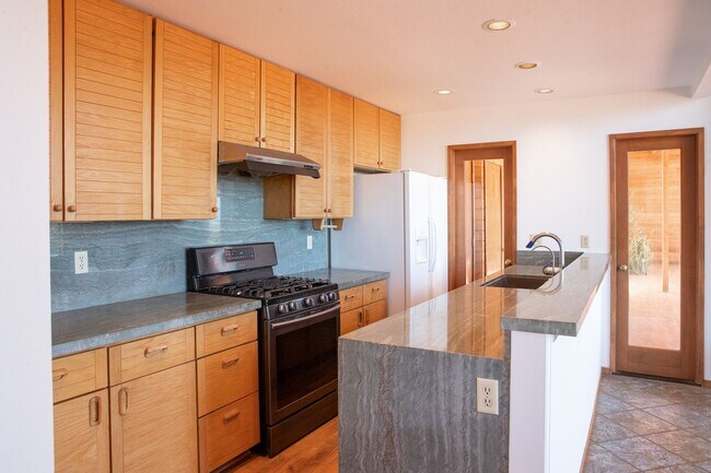 Building Photo - Unique Carmel Highlands 2 Bed, 2 Bath + Sunroom & Office