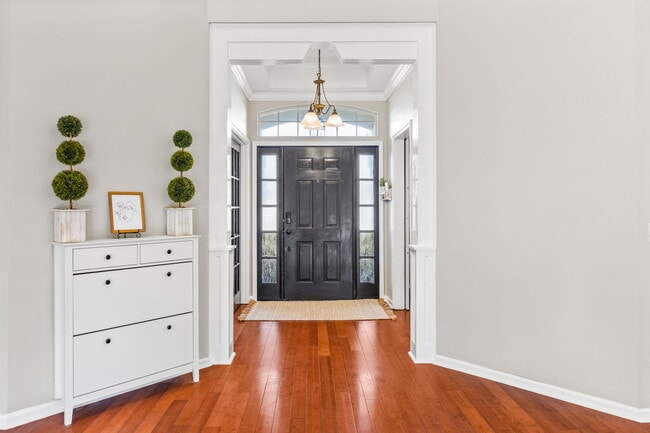 Building Photo - 2229 Lookout Landing