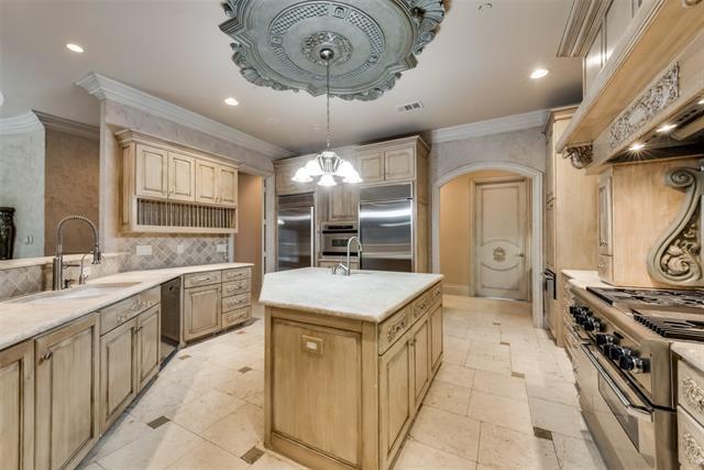 Building Photo - 5150 Spanish Oaks Dr
