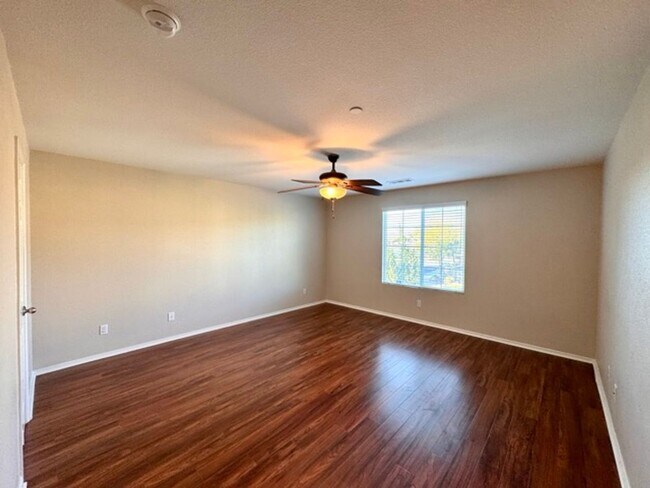 Building Photo - Beautiful Redhawk home located directly ac...
