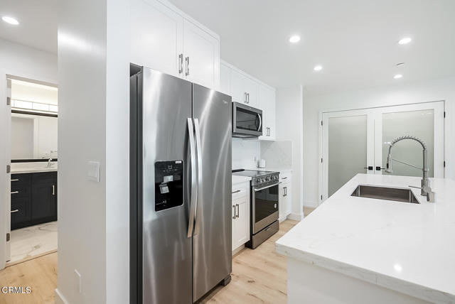Building Photo - 2752 Westwood Blvd