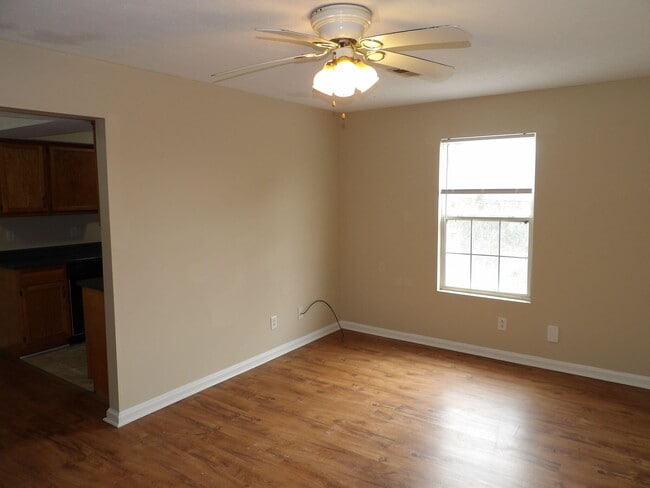 Building Photo - 344 Bypass Plaza Dr