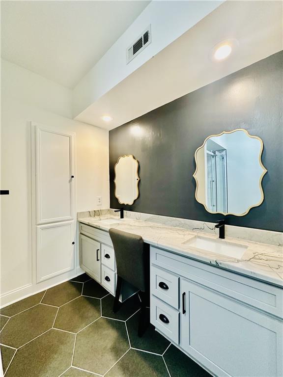 Building Photo - 3777 Peachtree Rd NE