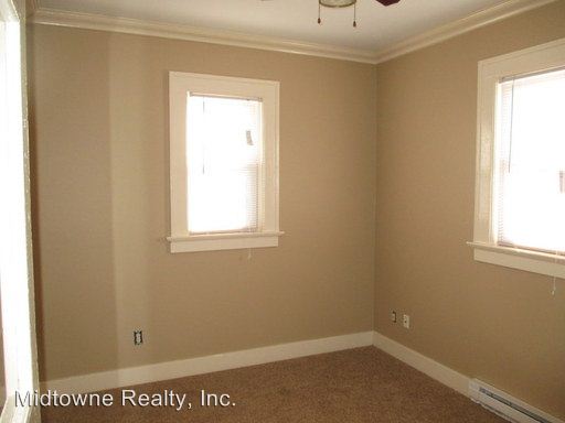 Building Photo - 726 E Washington Blvd