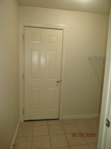 Building Photo - 937 Oak Crossing Dr