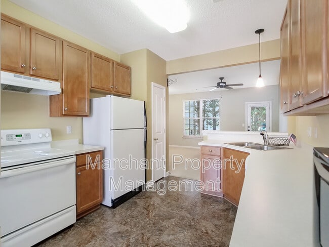 Building Photo - 527 Fagin Cir