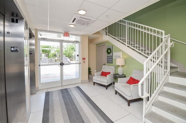 Building Photo - 6955 Turtlewood Dr