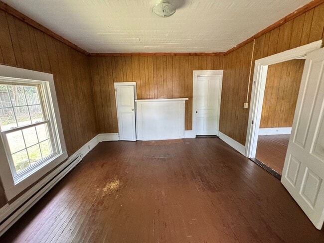 Building Photo - 2 or 3/1 in Grover, NC really located in E...