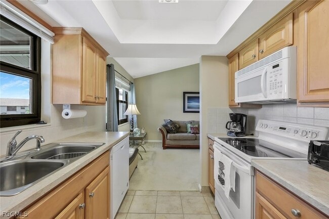 Building Photo - 8445 Charter Club Cir