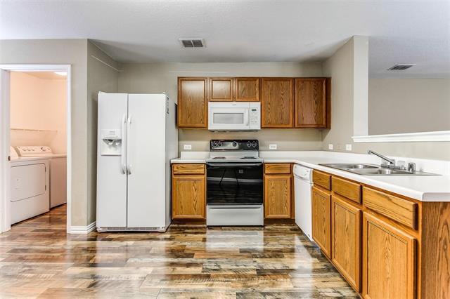 Building Photo - 14025 Silkwood Dr
