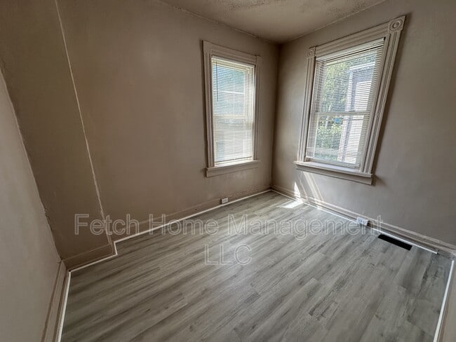 Building Photo - *356 Beaver Street