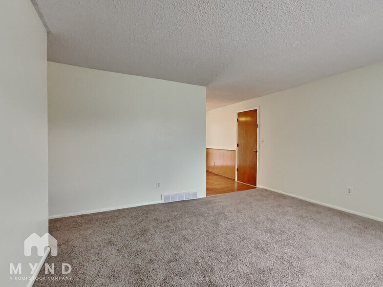 Building Photo - 10173 W 68th Way