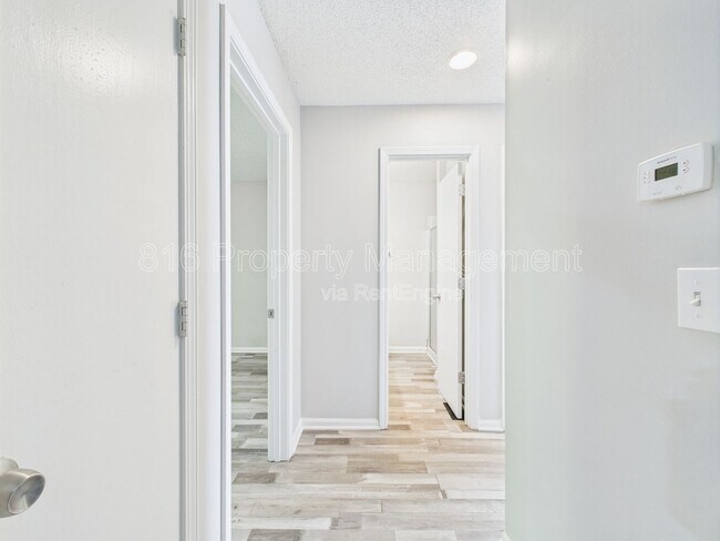 Building Photo - 7941 NW 79th Pl