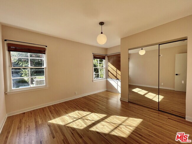 Building Photo - 8011 Stewart Ave