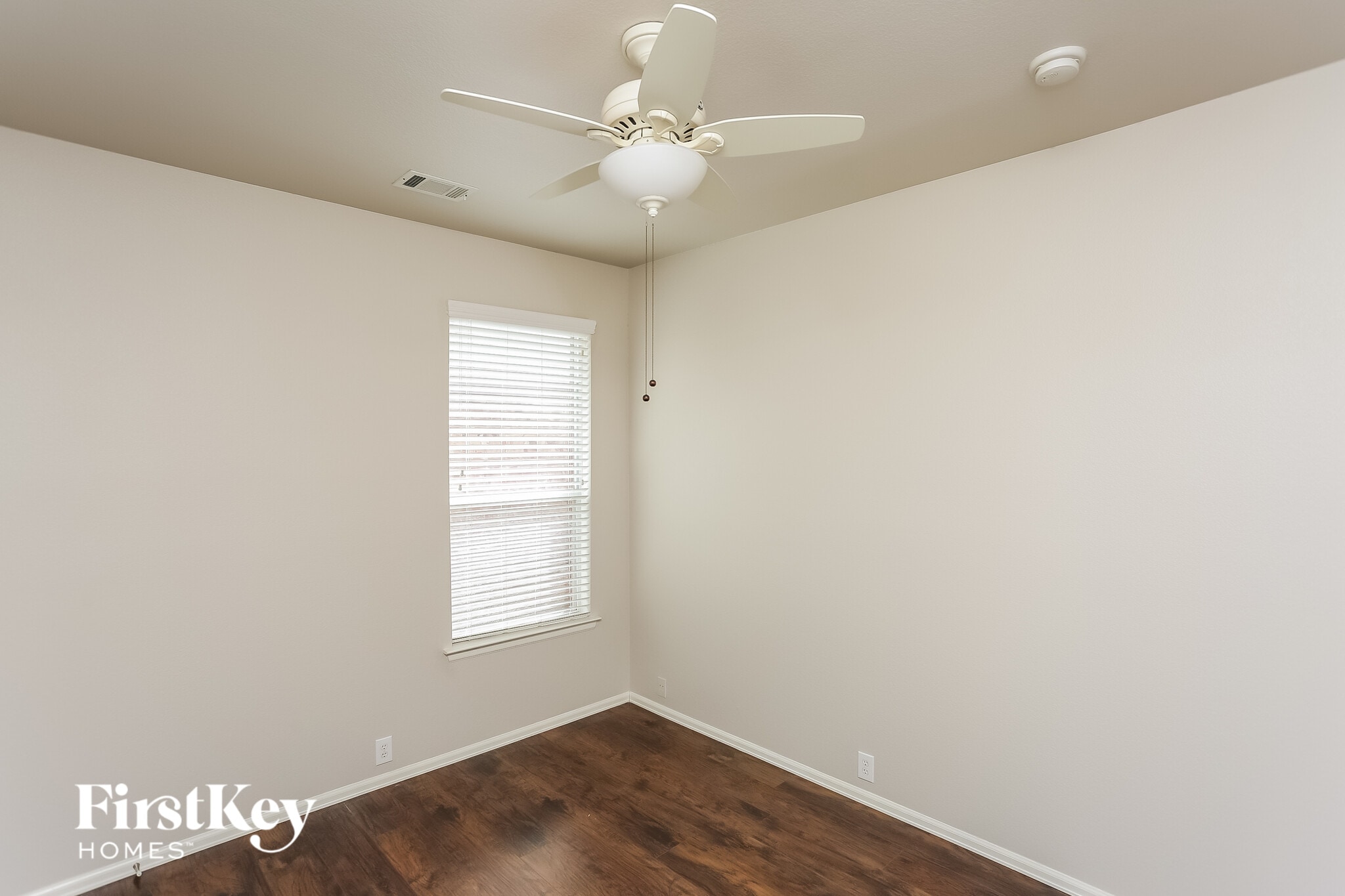 Building Photo - 2744 Cedar Ridge Ln