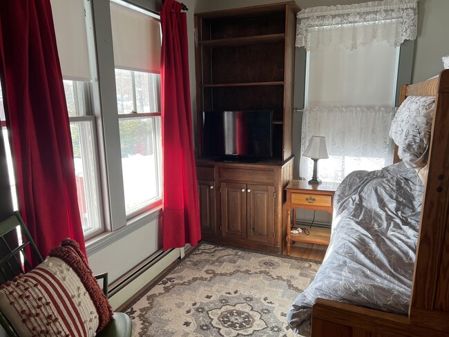 Building Photo - 1316 US-302