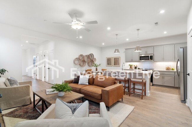 Building Photo - 129 Leggo Ave