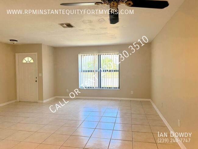 Building Photo - 3024 Santa Barbara Blvd