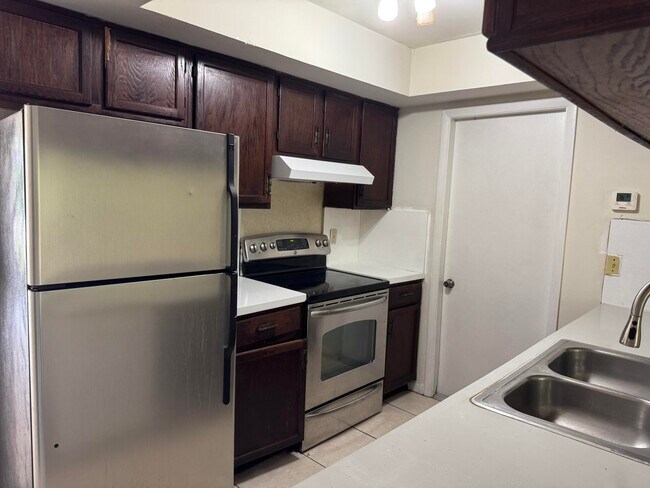 Building Photo - 1119 Goldenrod Rd