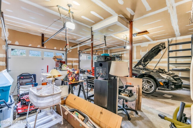 Building Photo - 922 Quincy Dr