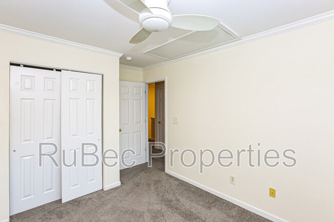 Building Photo - 3405 Broadwick St