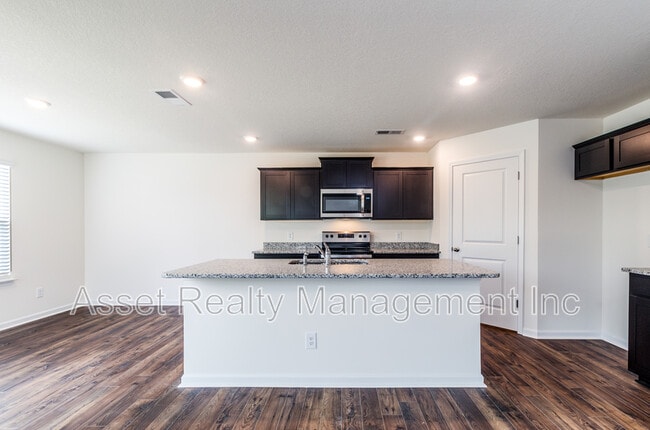 Building Photo - 3048 Nicole Cir