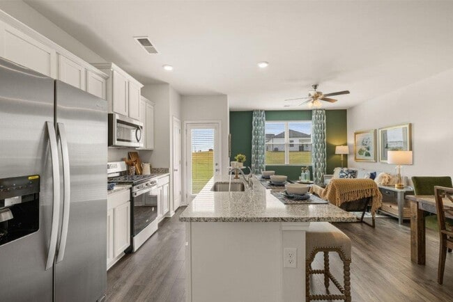 Building Photo - 811 Grovebury Ct