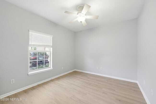 Building Photo - 135 Calle el Jardin