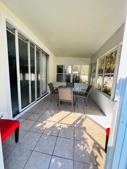 Building Photo - 71 Emerald Bay Dr