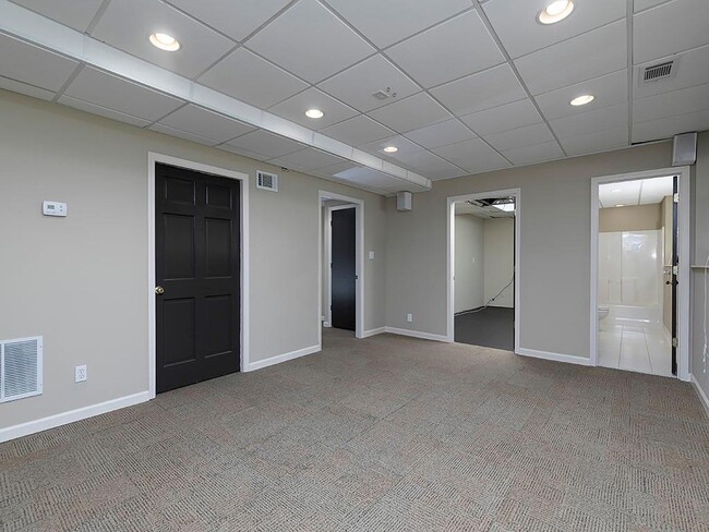 Building Photo - 4673 Jefferson Township Pl
