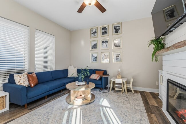 Building Photo - 18618 Admiration Dr