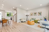 Building Photo - 167 Valley St