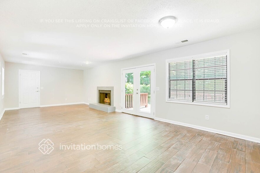Building Photo - 5065 Shannon Way SW