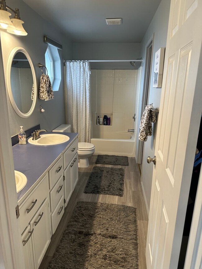 Building Photo - Brownspoint Rental!