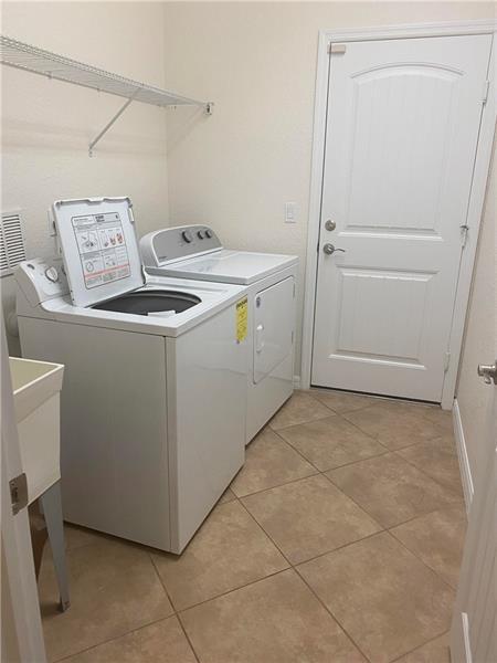 Building Photo - 4198 NW Burr Oak Ct