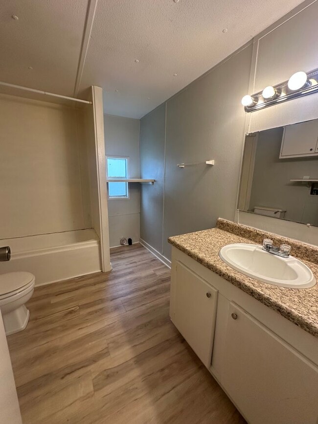 Building Photo - Newly Updated 2Bed/1Bath Mobile Home in Richlands - Close to Camp Lejuene