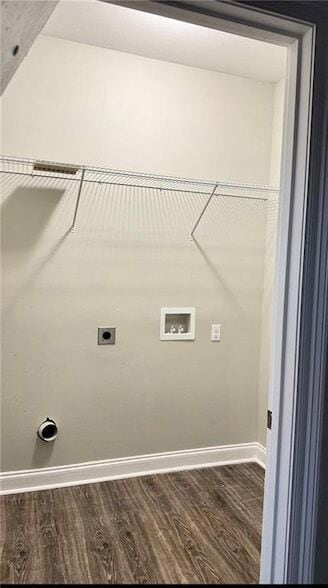 Building Photo - 7935 Read Blvd