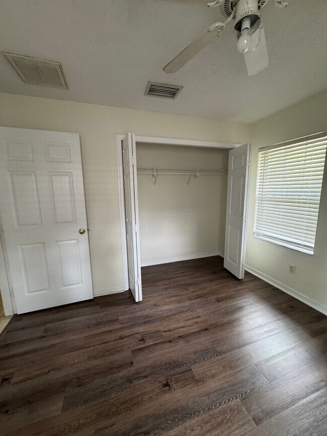 Building Photo - Charming 3BR/2BA Home in Countryside Estat...