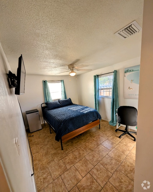 Building Photo - 411 Marjon Ave