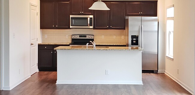 Building Photo - 544 Smoky Crossing Way