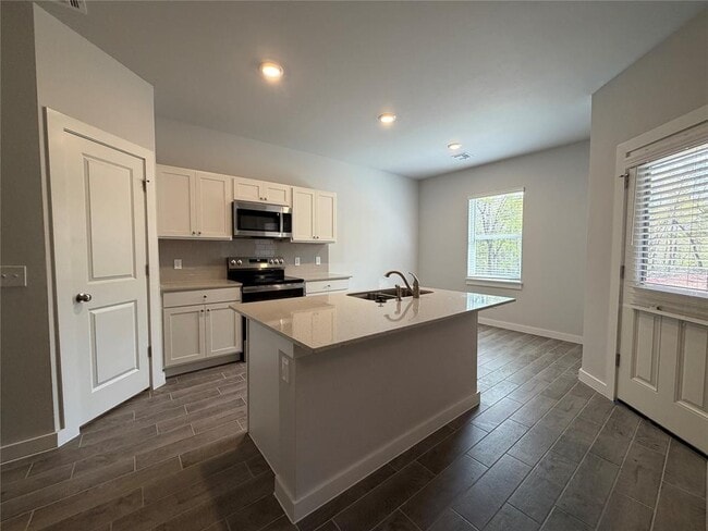 Building Photo - 17310 Lantana Loop