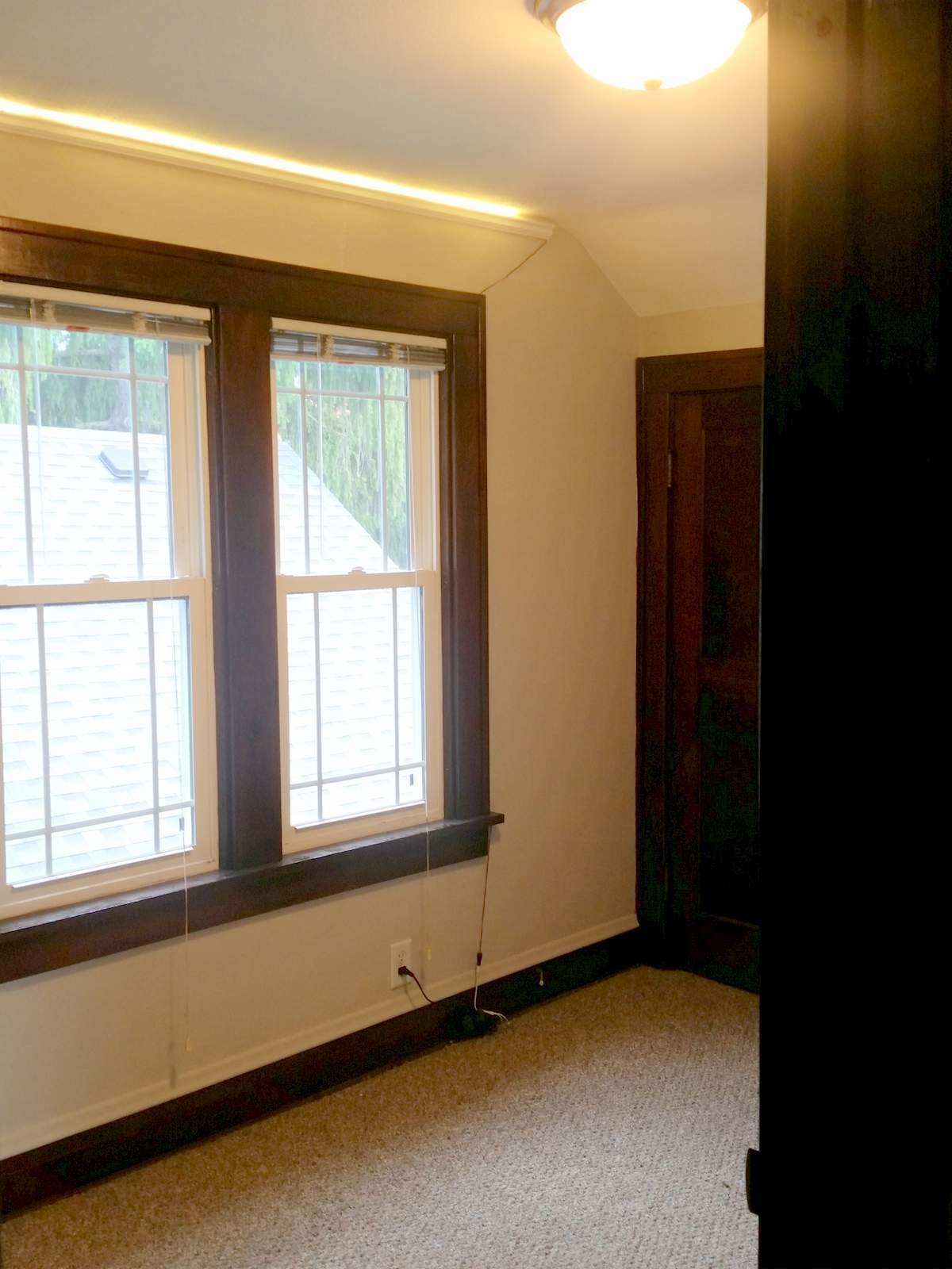 Rm 5 - 936 Drake St