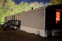 Building Photo - Available Now! Rent this affordable 3 bedroom home in Aiken!