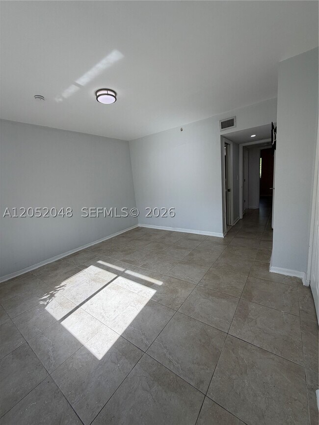 Building Photo - 551 NW 82nd Ave