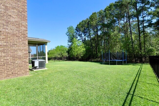 Building Photo - 545 Curlew Cir