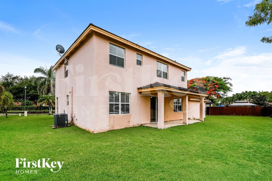 Building Photo - 20365 SW 129th Ave