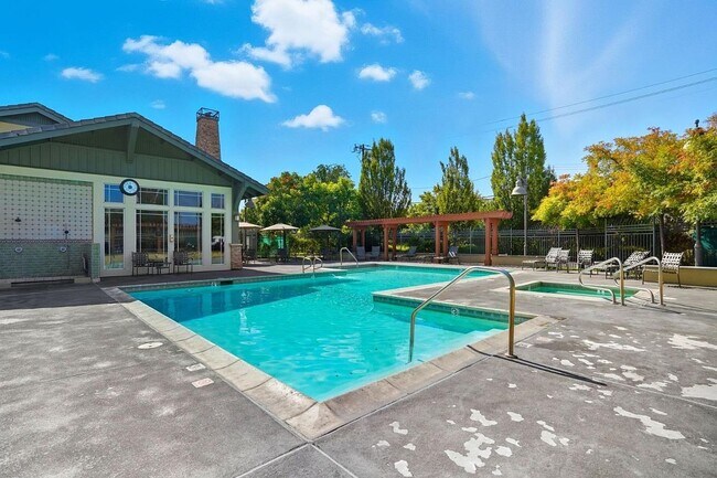 Building Photo - Modern 2BR/2BA Condo in Willow Glen Place Near Downtown San Jose. 2 Secured Parking Spots. Underg...