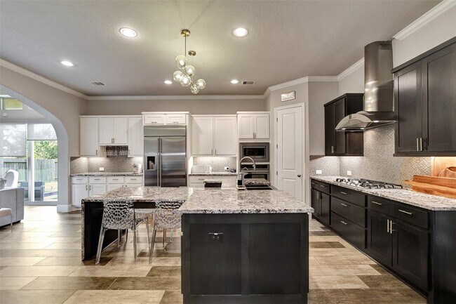 Building Photo - 13219 Pkwy Hills Dr